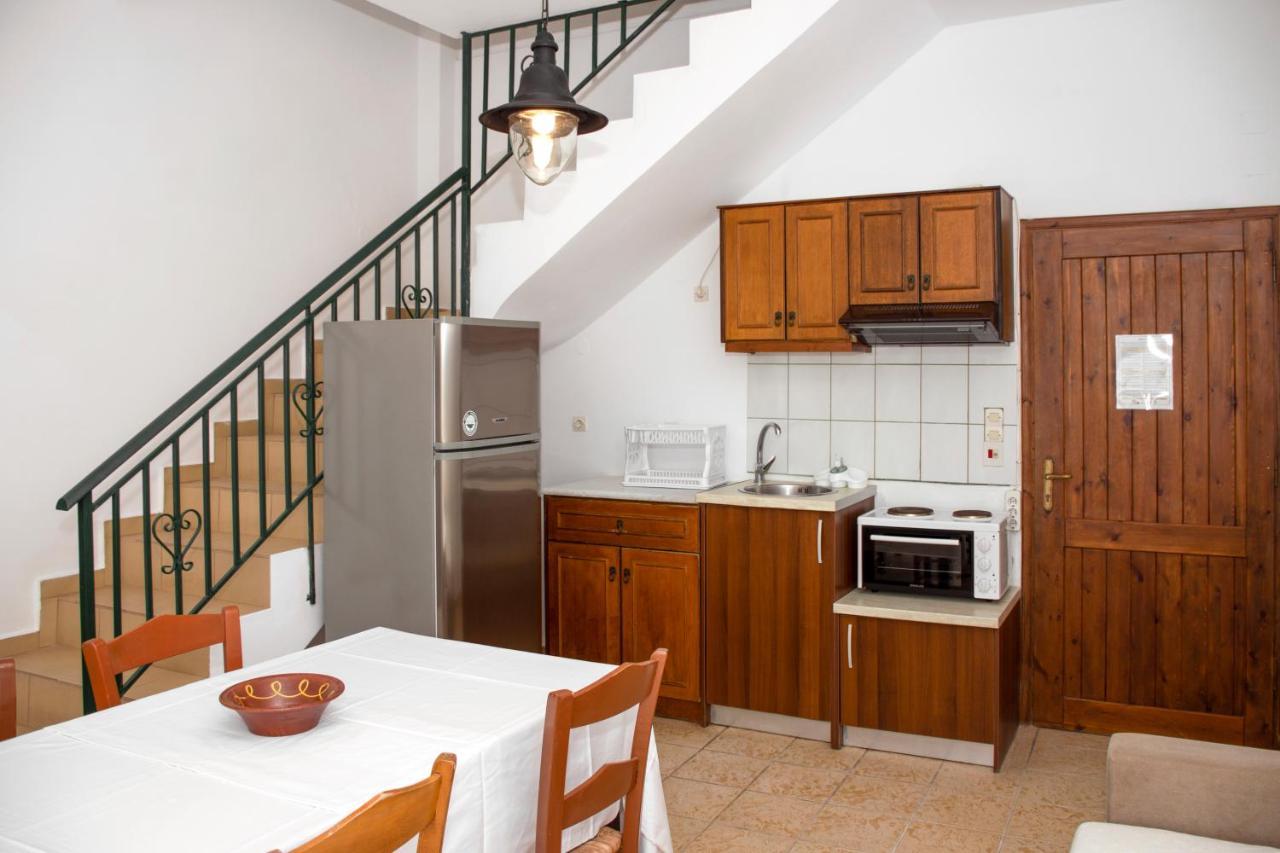 Olive Tree Apartment Kalivianí Екстериор снимка