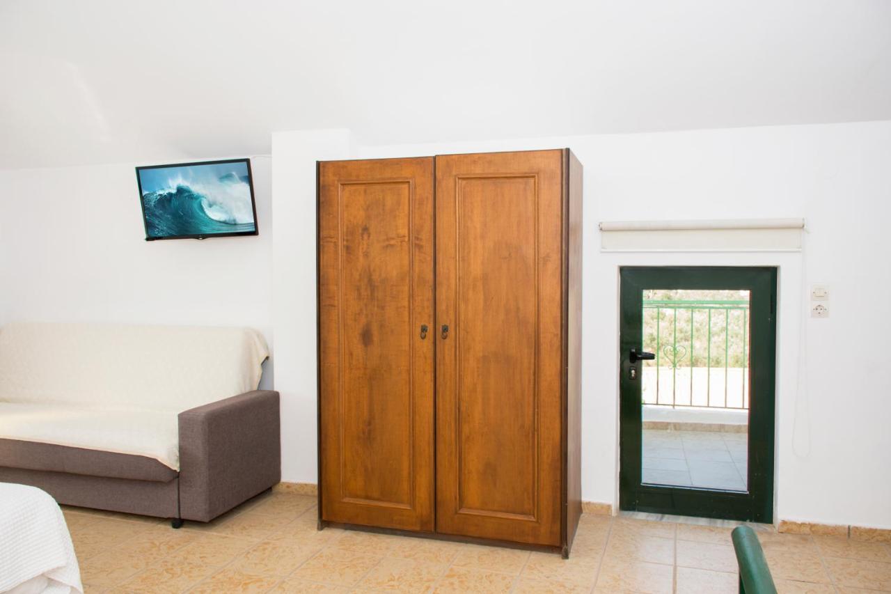 Olive Tree Apartment Kalivianí Екстериор снимка