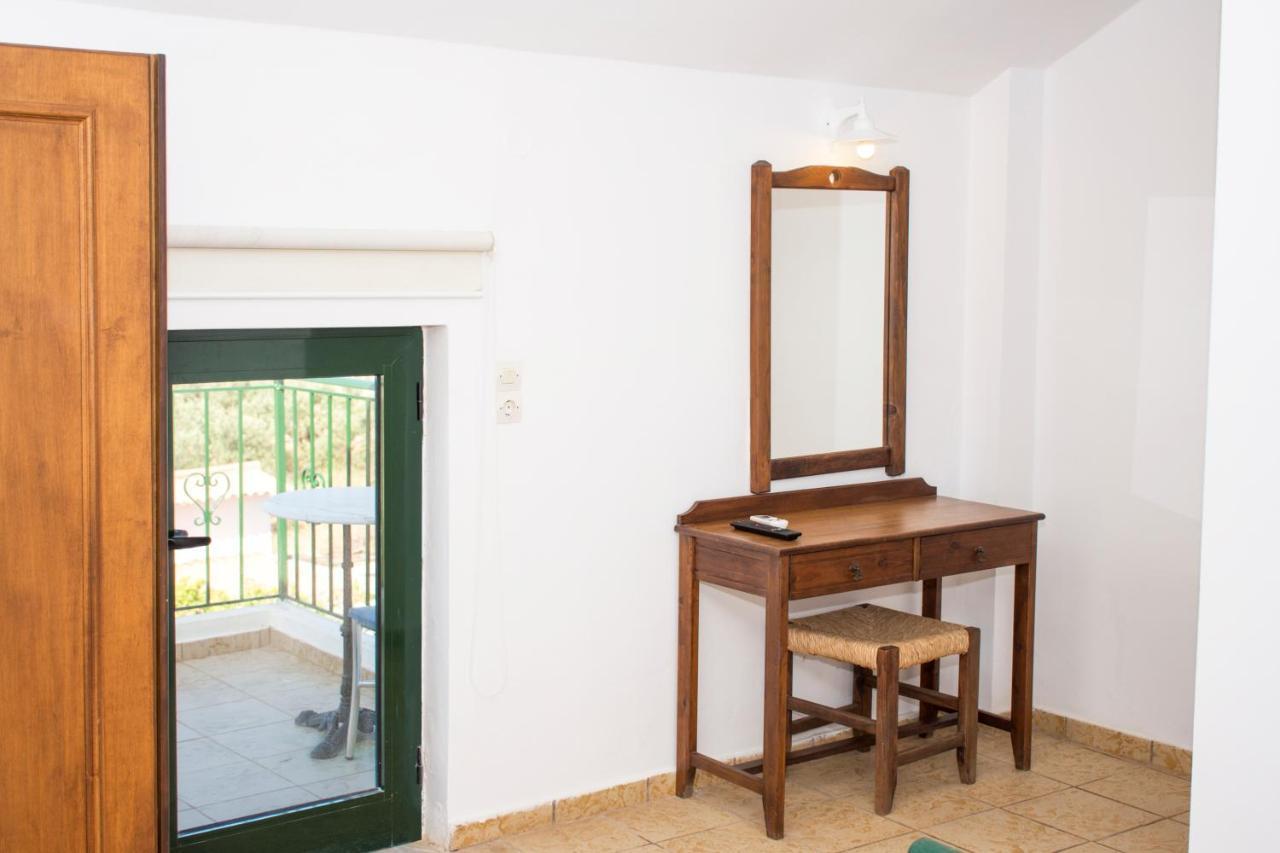 Olive Tree Apartment Kalivianí Екстериор снимка