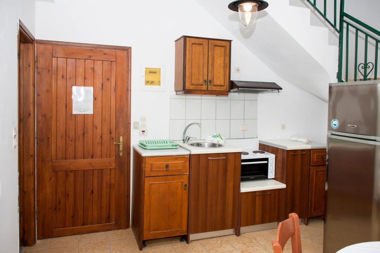 Olive Tree Apartment Kalivianí Екстериор снимка